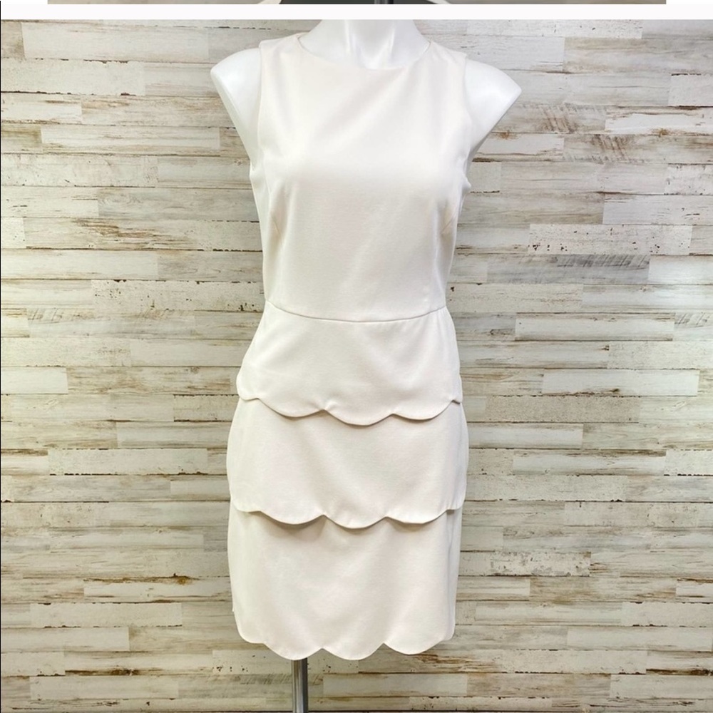 Belle Badgley Mischka Scalloped Layered White Dress 4